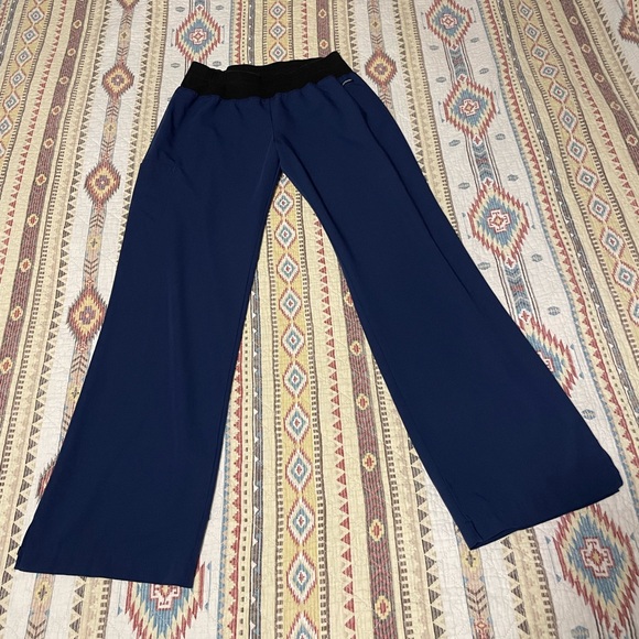 Women’s Jockey Scrub Set - size Medium, Navy Blue - Picture 3 of 6